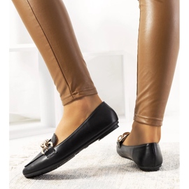 Mocassins noirs avec chaîne Tillison le noir 1 Mocassins noirs avec chaîne Tillison le noir 1