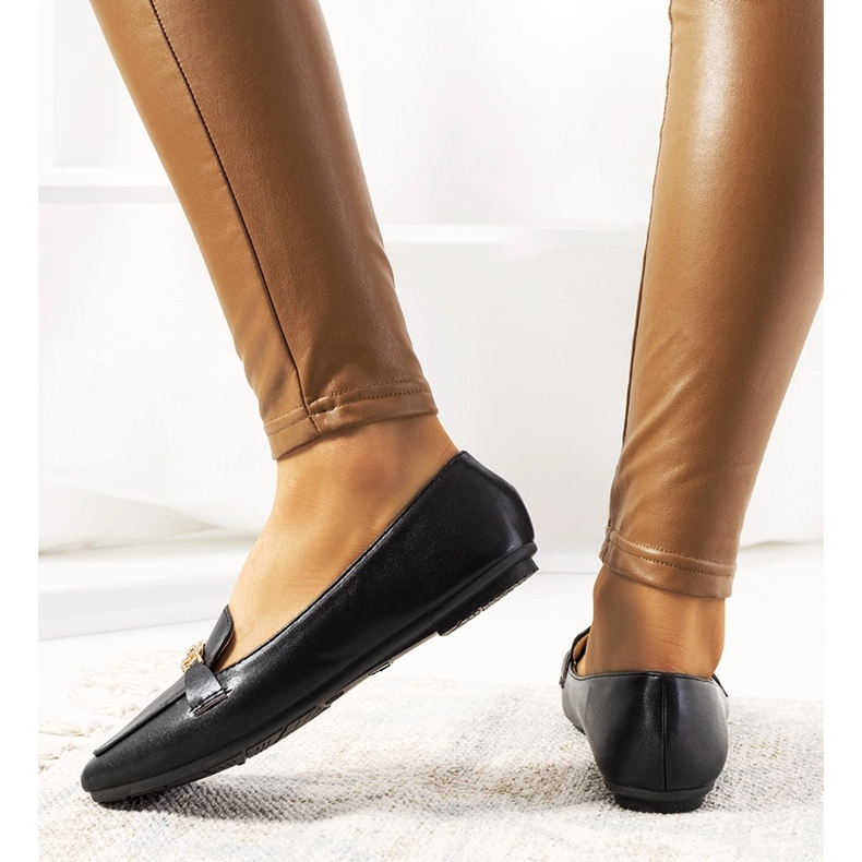 Mocassins noirs à bout carré de Milder 1