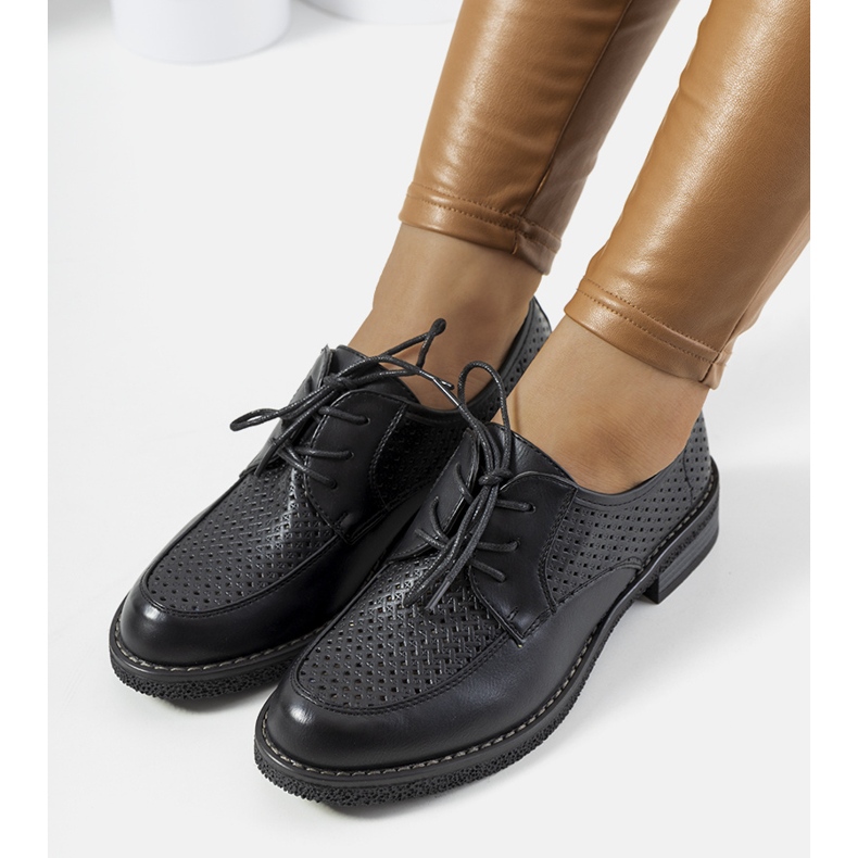 Richelieu ajouré Edda noir le noir 2