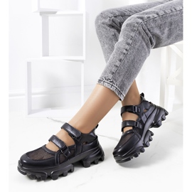 Baskets noires à semelle tracteur Djurs le noir 1