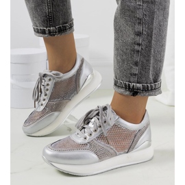 Baskets argentées avec filet d'Ilkay 1