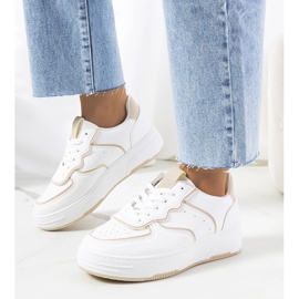 Baskets Bieke blanches et beiges pour femmes 1 Baskets Bieke blanches et beiges pour femmes 1