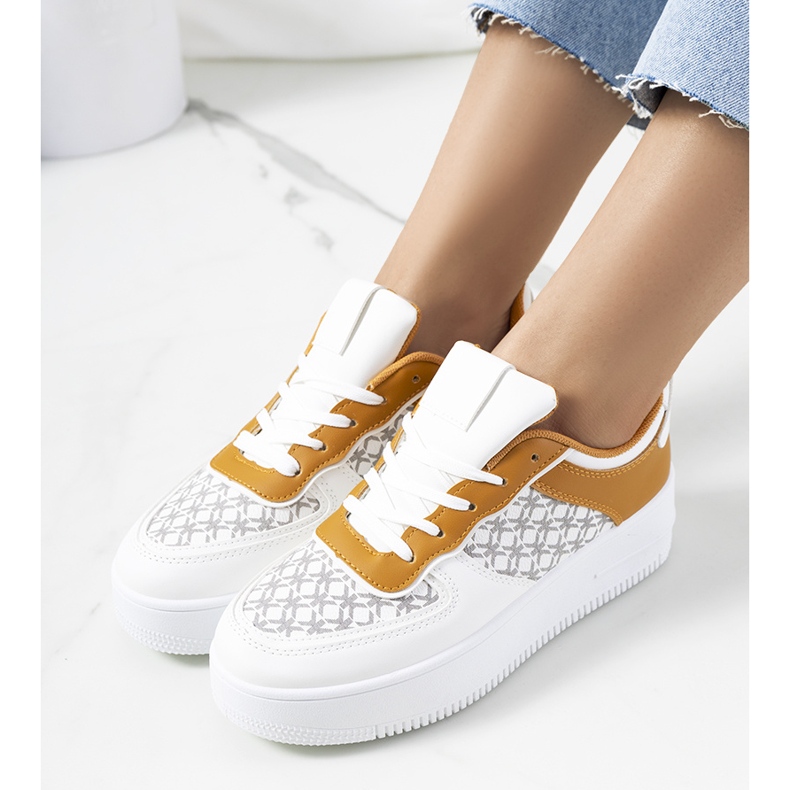 Baskets Manal femme blanches jaune 1