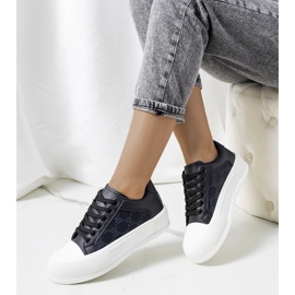 Baskets noires sur la plateforme Birkett le noir 1