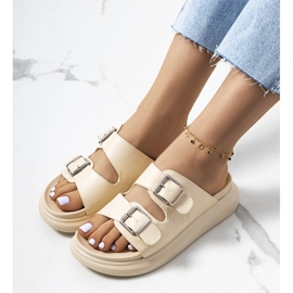 Babouches beiges à boucles Ageston 1