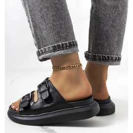 Chaussons noirs à boucles Ageston le noir 1