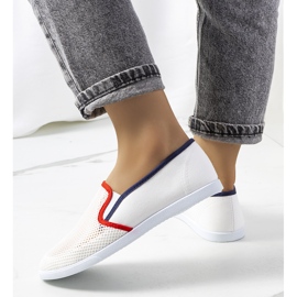 Baskets Annika blanches 1
