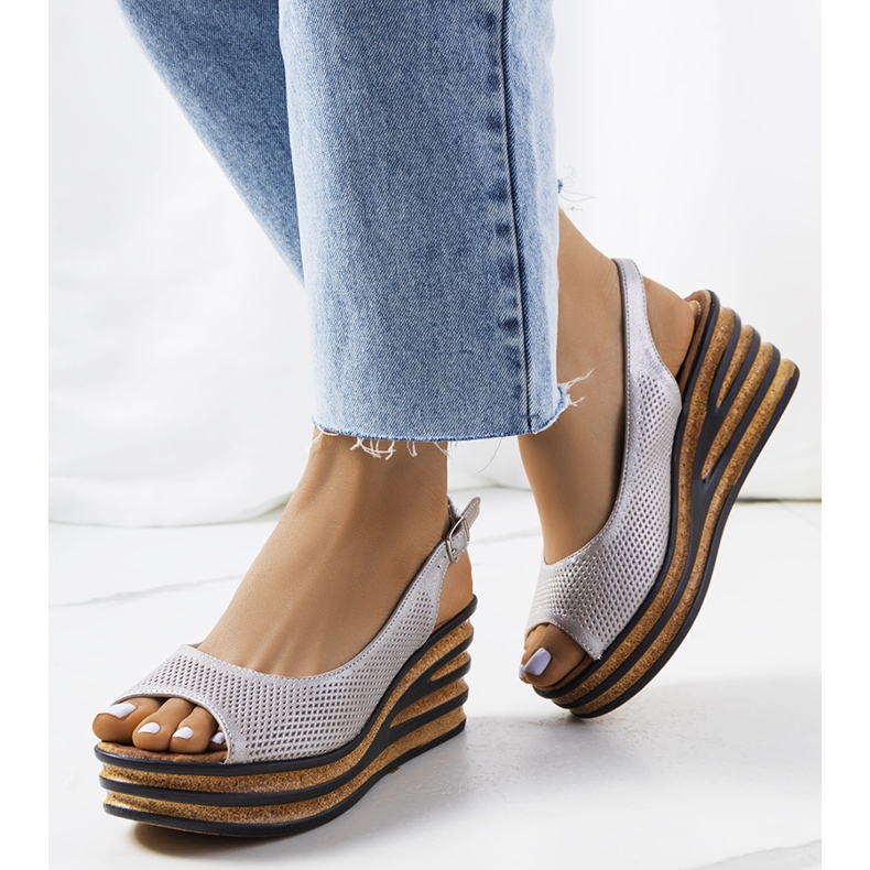 Espadrilles beiges sur le compensé Alton argent 1