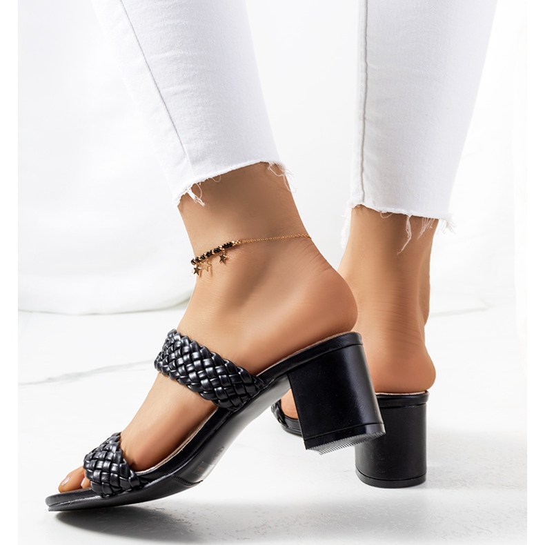 Talons tressés noirs 1