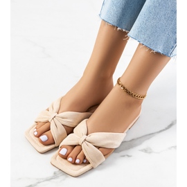 Chaussons femme Howse beiges 1 Chaussons femme Howse beiges 1