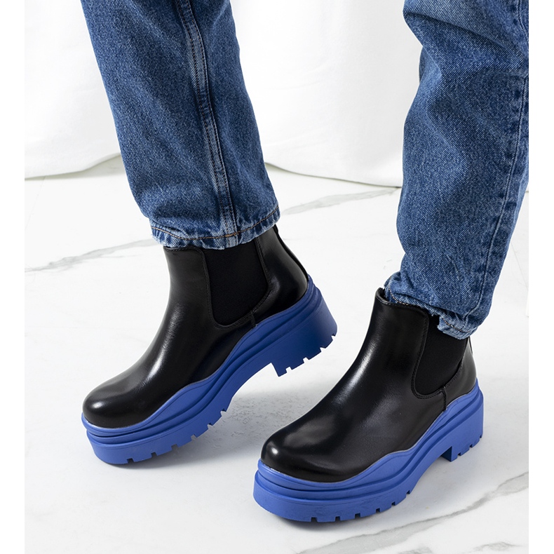 Bottes noires sur la plate-forme bleue Gaffney le noir 1 Bottes noires sur la plate-forme bleue Gaffney le noir 1