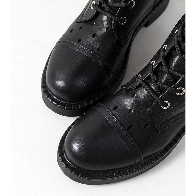 Bottines ajourées noires Finlay le noir 1