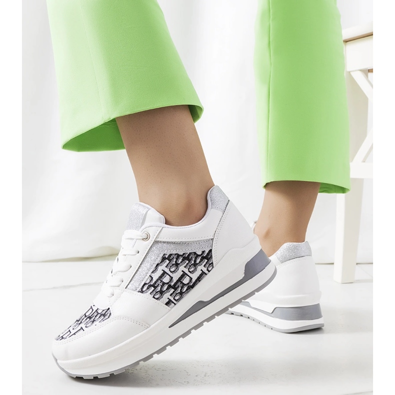 Baskets Aloisia blanches 1