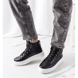 Baskets noires de Nandew 1