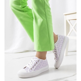 Baskets Chelms blanches et violettes 1