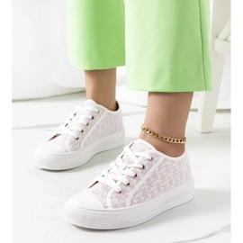 Baskets Chelms blanches et roses 1