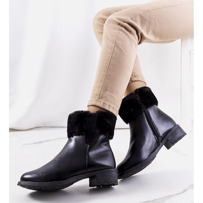 Bottes noires avec fourrure Velemir le noir 1