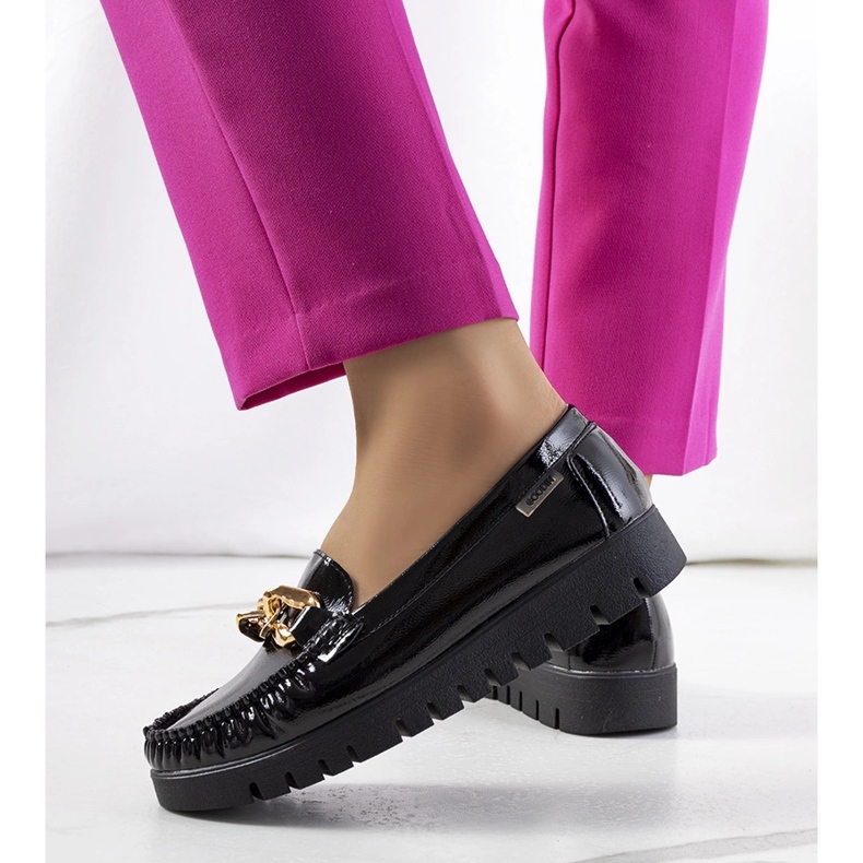 Mocassins noirs sur la plateforme Travessa le noir 1