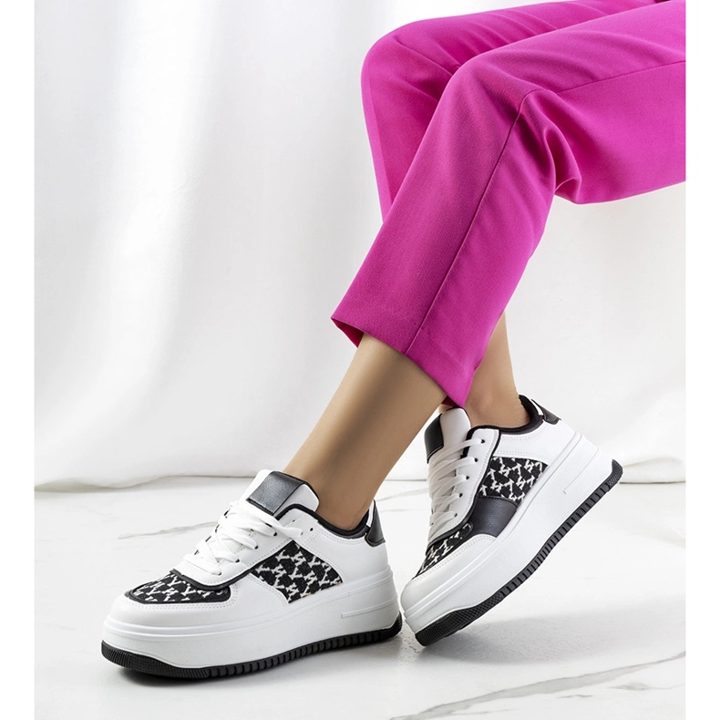 Baskets blanches sur semelle haute Valpara 1