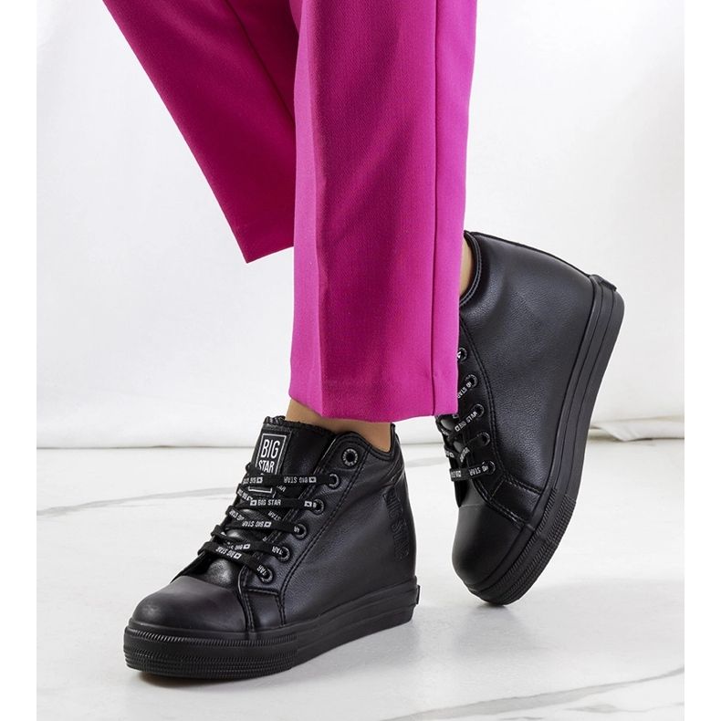Baskets noires sur le compensé Big Star EE274127 le noir 1