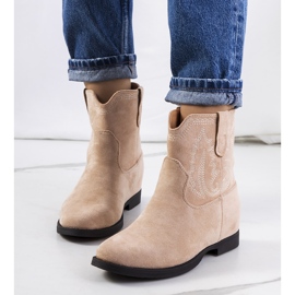Bottines beiges à semelle compensée Wolfpine recouverte 1
