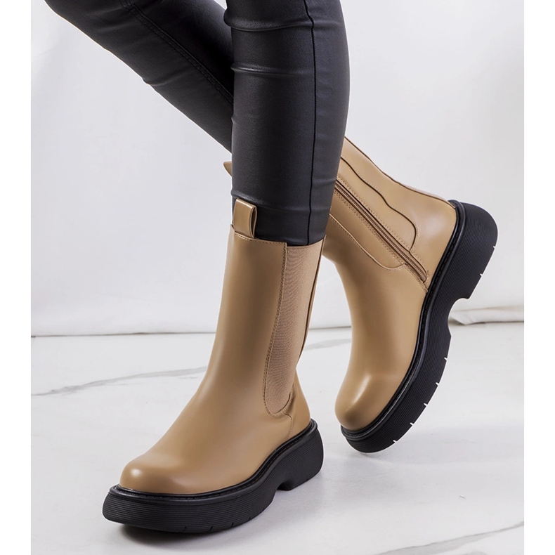 Bottes beiges de Willsden boots 1