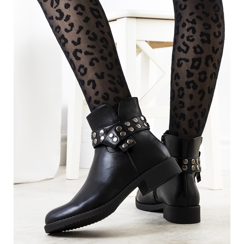 BM Bottes noires de Balmoral 1