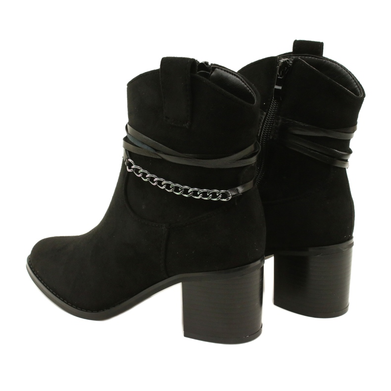 M.Daszyński Bottes de daim des femmes isolées avec une chaîne noire le noir 4