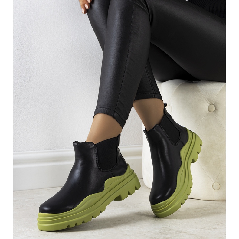 Bottes noires sur la plate-forme Tausel verte le noir 1