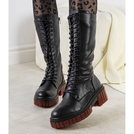 Trappeurs Black Abril noir 1