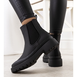 Bottes noires pour femmes de Detis le noir 1 Bottes noires pour femmes de Detis le noir 1