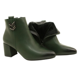 M.Daszyński Bottines zippées vertes isolées 4