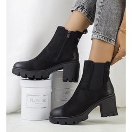 Bottines à talons en daim noir Svelte 2