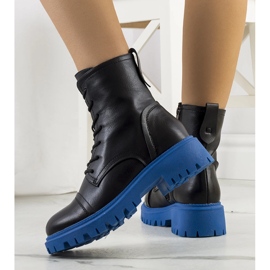 Bottes noires sur une semelle Rukit bleue le noir 2