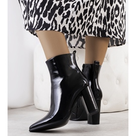 PA1 Bottes Irpino en cuir verni noir 1