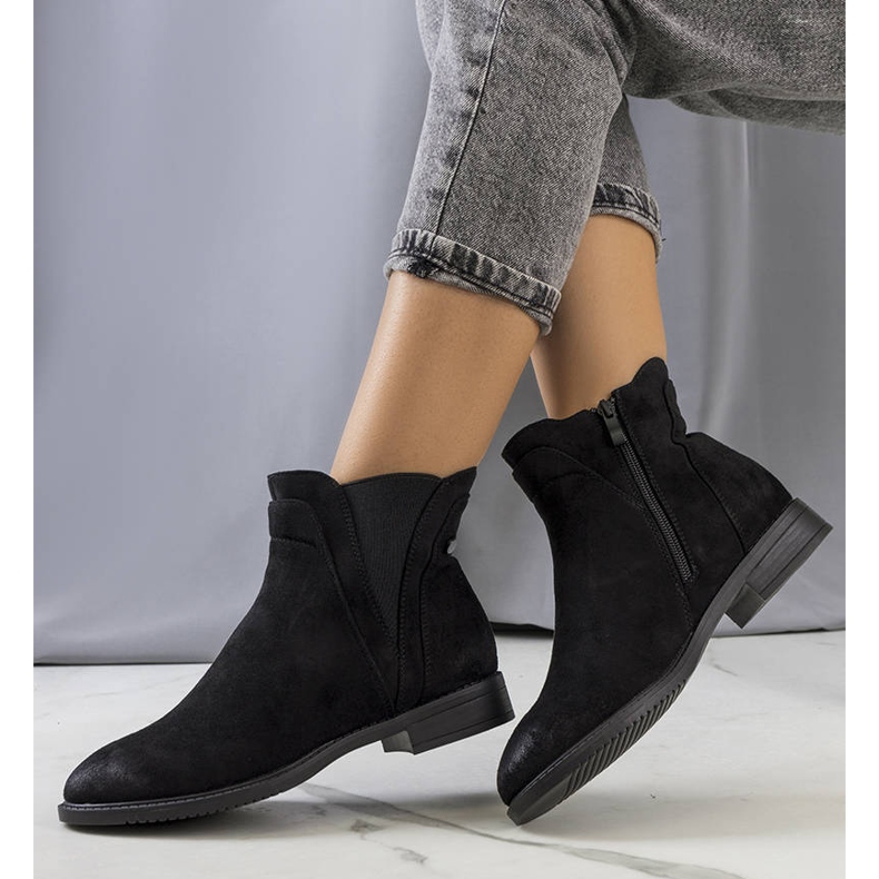 PA1 Bottes Munira isolées noires le noir 1