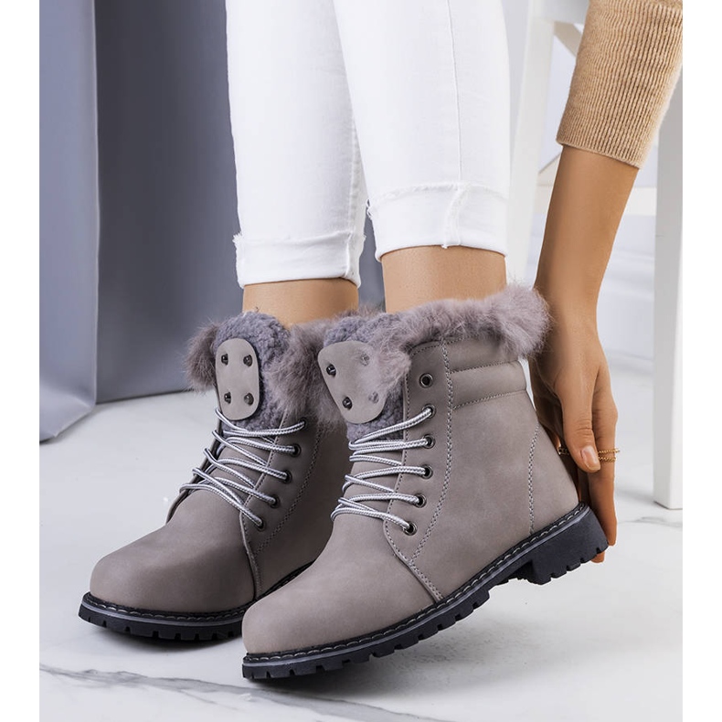 PA1 Bottes isolées grises avec fourrure de Rosmina 1