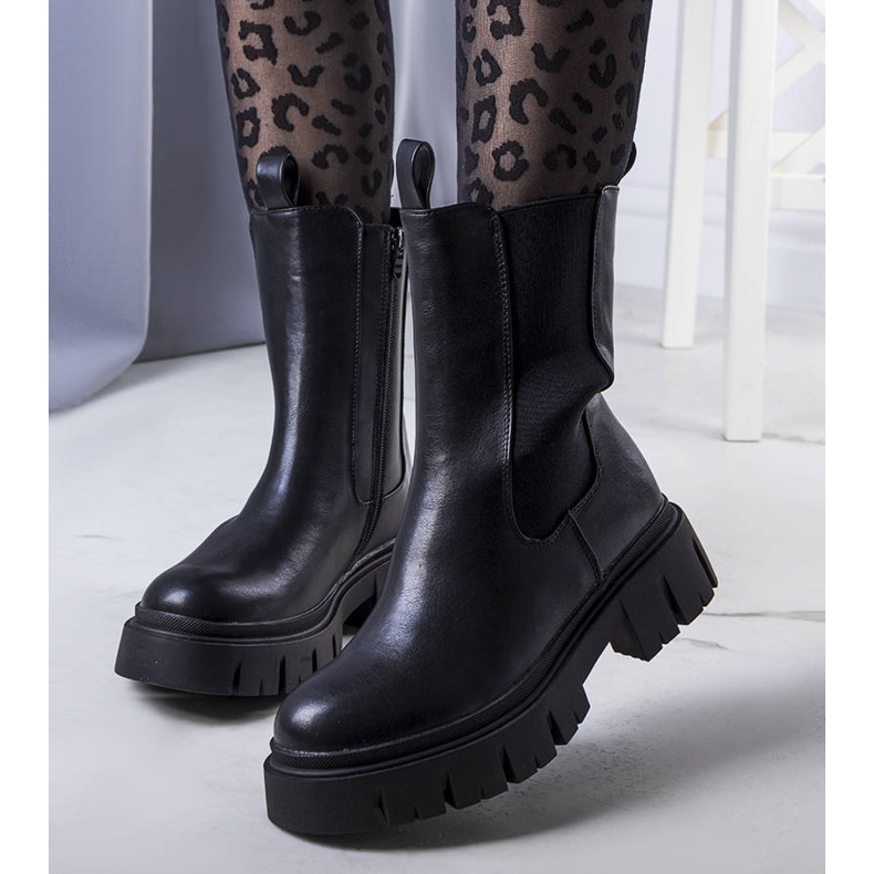 Evento Bottes noires sur une grosse semelle Kaydence le noir 1