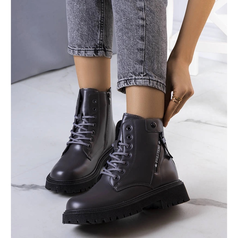 Bottes isolées grises d'Anja 1