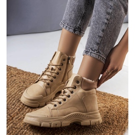 Bottes isolées brunes de Dinto beige 1