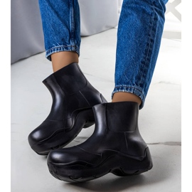 Bottes en caoutchouc noir sur une semelle Frolo haute le noir 2