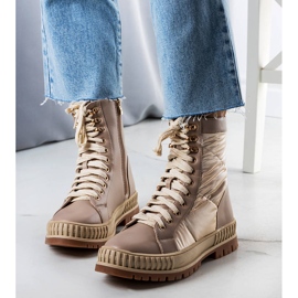 Bottes isolées beiges de Hamina 1 Bottes isolées beiges de Hamina 1