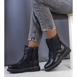 Bottes isolées noires de Krylo 1