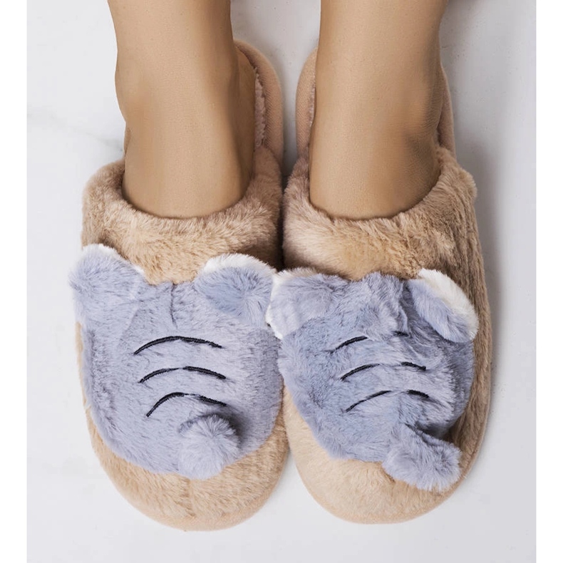 Chaussons souples beiges et gris de Bee 1