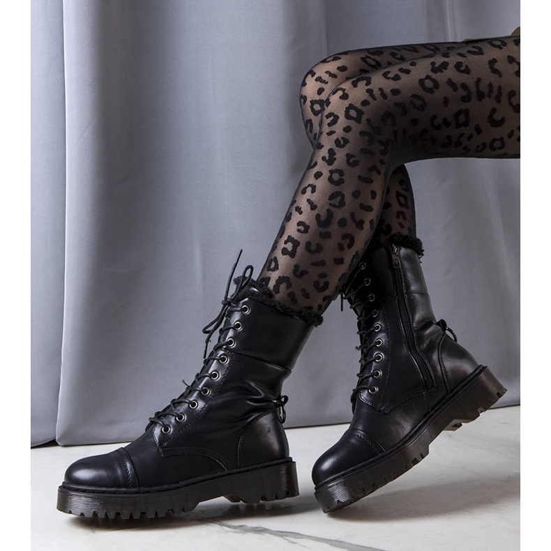 Bottes isolées noires de Marien le noir 1