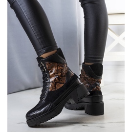 Bottes isolées noires ornées d'inserts Fox le noir 2
