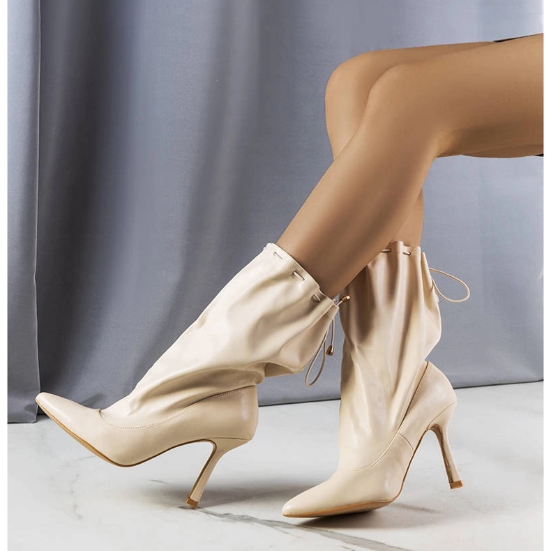 Bottines à talons beiges Annalise 1 Bottines à talons beiges Annalise 1