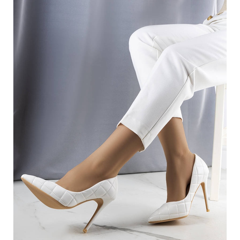 Talons hauts matelassés blancs 1