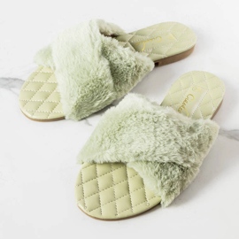 Babouches vertes Karsyn avec fourrure 1