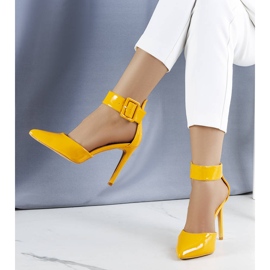 BM Escarpins laqués orange de Sonya 1